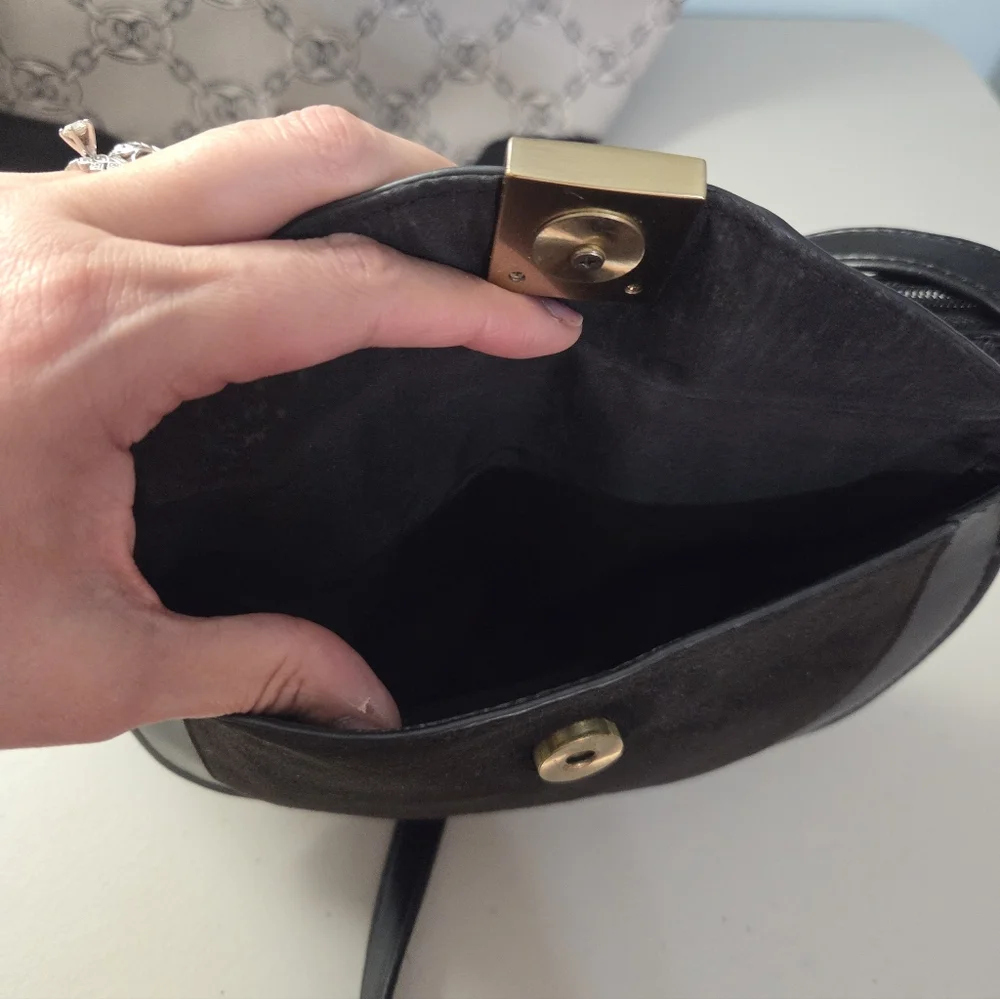 5 Piece Bundle Lot Set - Black, Gold, Silver Tones - Picture 8 of 16